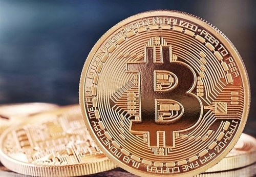 比特币向上升破90000美元